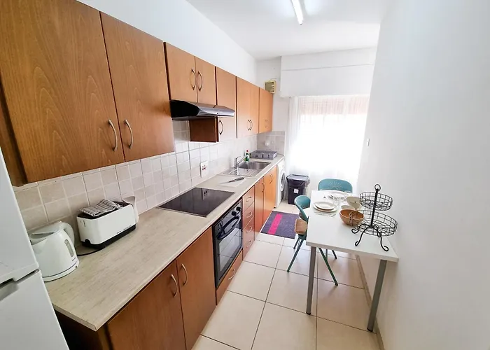 Appartement Work & Chill - Stylish Studio, Ergonomic Office Setup *
