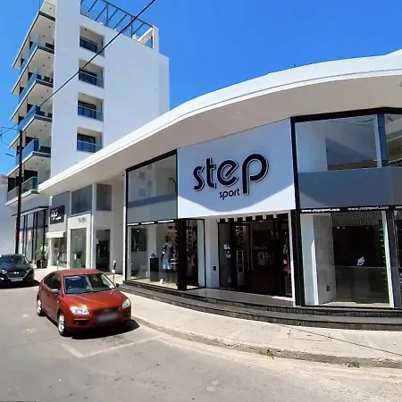 Work & Chill - Stylish Studio, Ergonomic Office Setup Larnaca